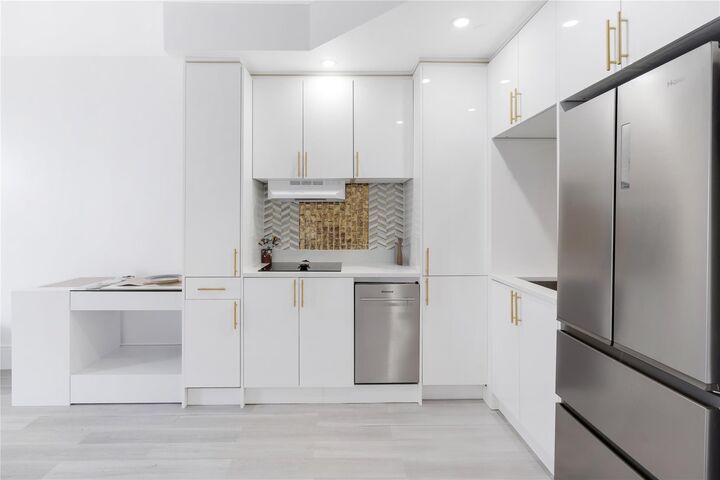 2805 Ocean Parkway 2C  Brooklyn NY 11235 photo