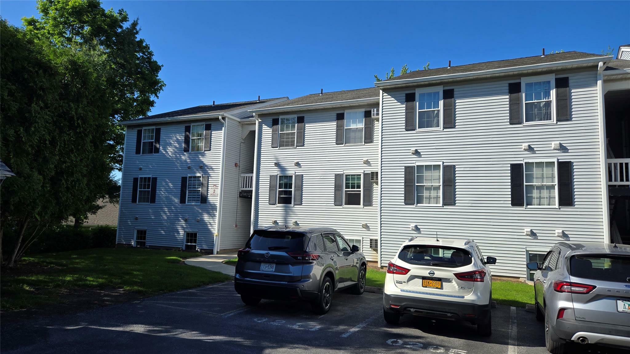 Property Photo: 2 Lexington Hill 10 NY 10926