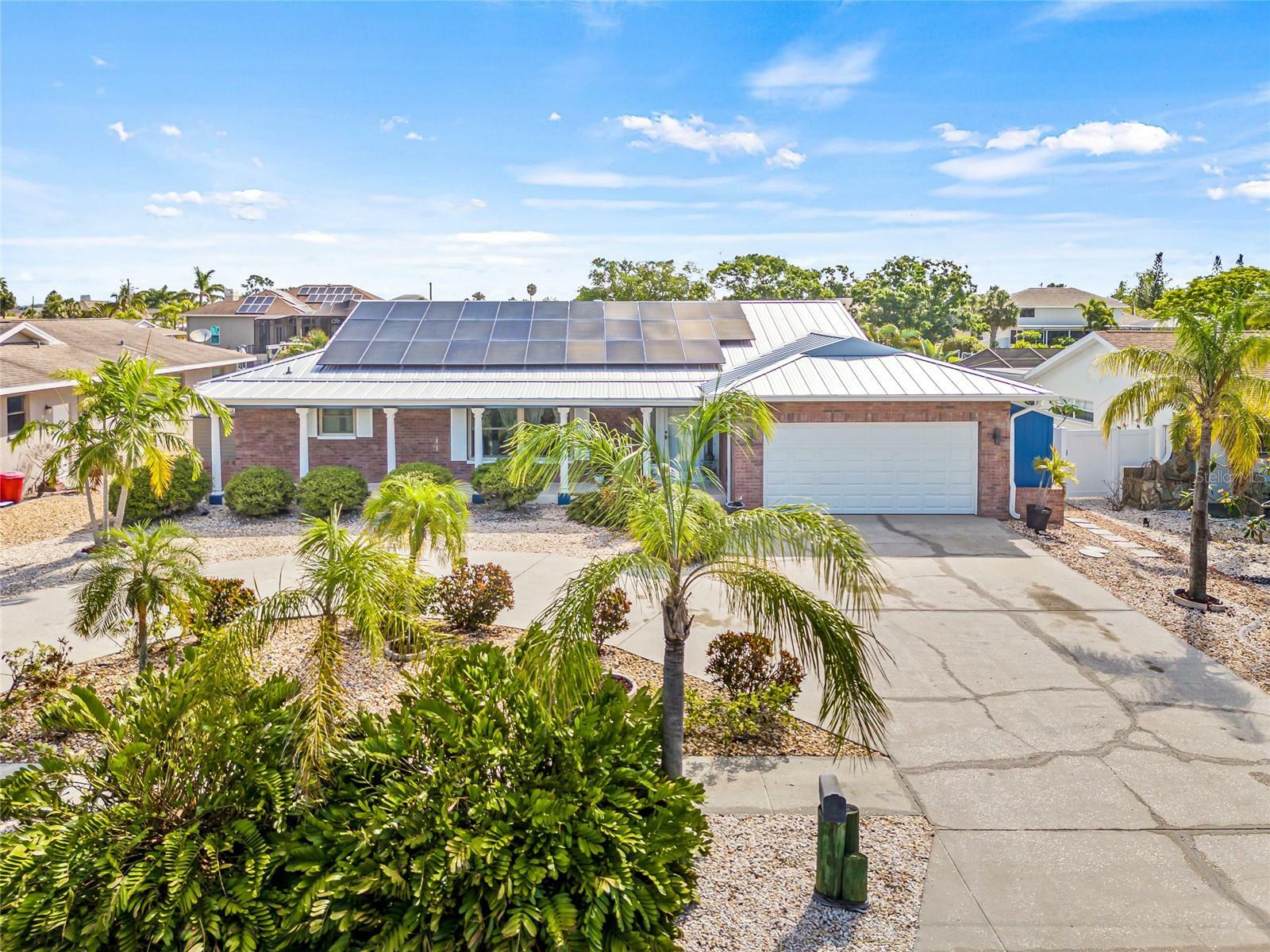 Property Photo: 731 Flamingo Drive FL 33572