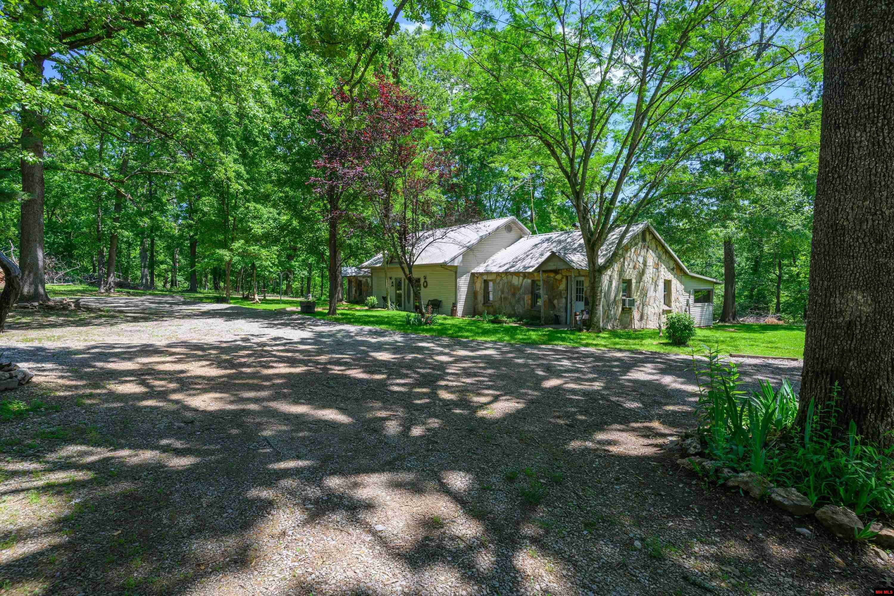 Property Photo:  105 Michael Lane  AR 72642 