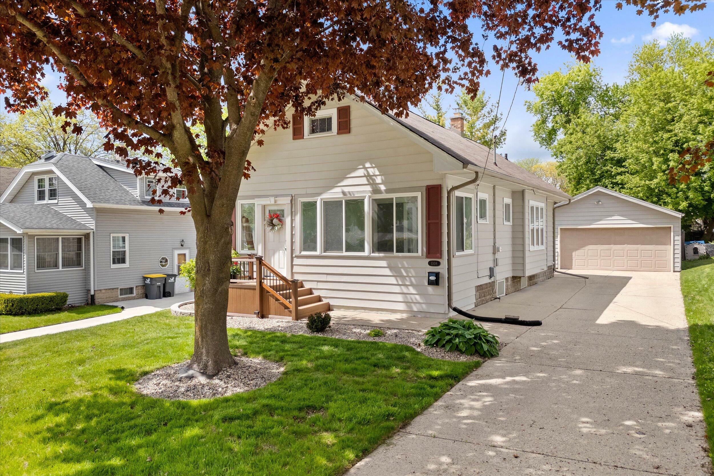 1108 Lindbergh Ave  Waukesha WI 53188 photo