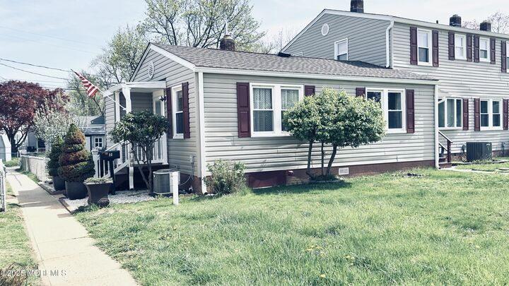 Property Photo:  22 Belshaw Avenue  NJ 07724 