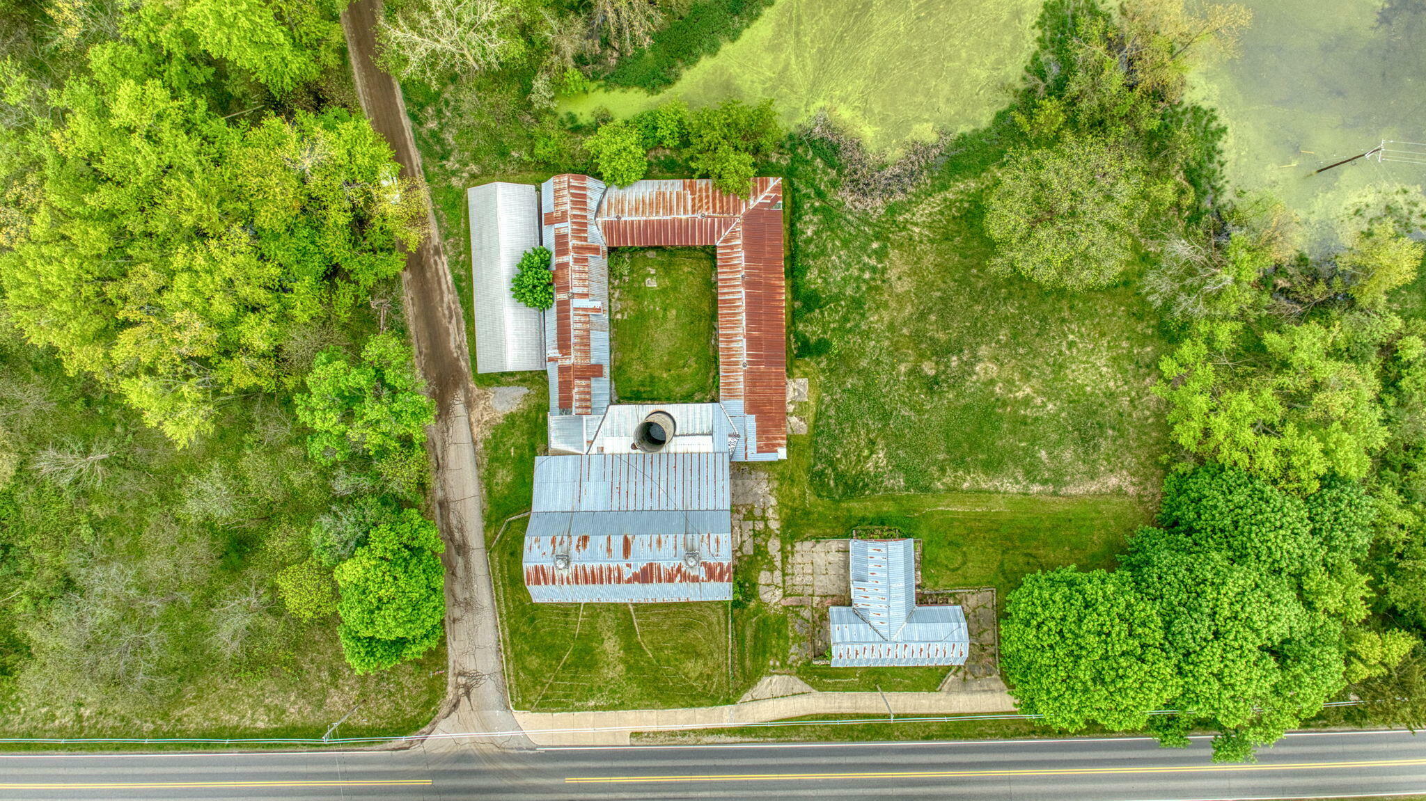 Property Photo: 5280 Jefferson Road MI 49234
