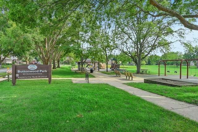 Property Photo: 624 Joshua Court IL 60540