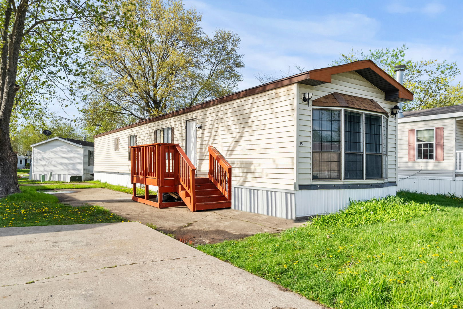 Property Photo: 15 Fairmont Drive IL 60416