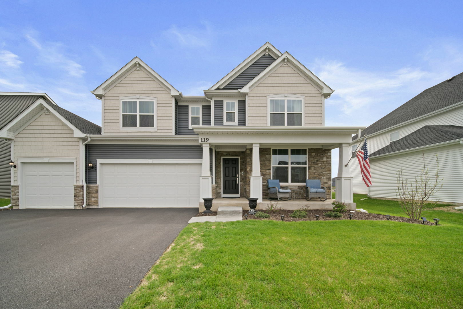 Property Photo: 119 Ellis Road IL 60102