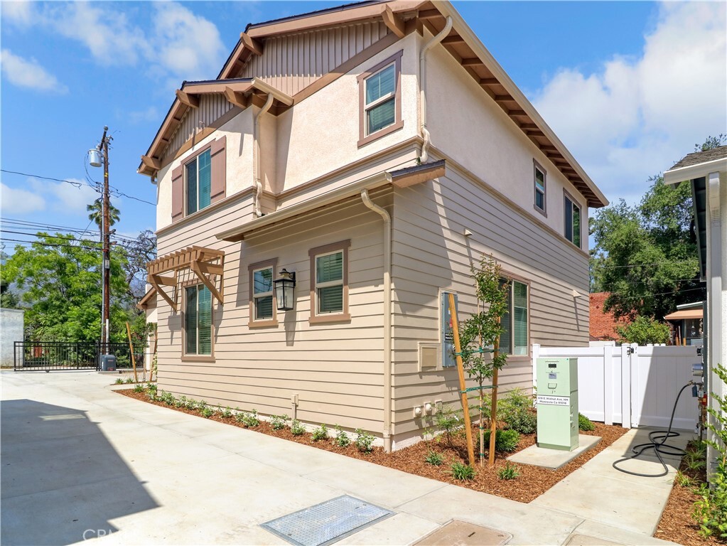 619 E Walnut  Monrovia CA 91016 photo
