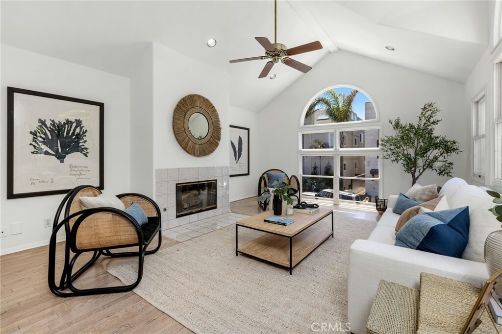 Property Photo: 225 27th Street CA 90254