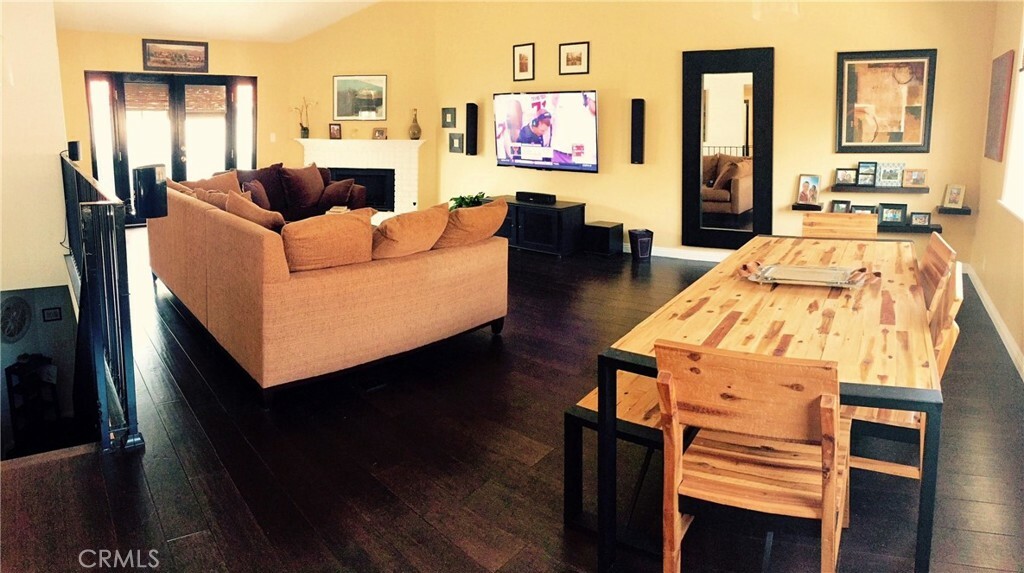 Property Photo: 1904 Carnegie Lane 2 CA 90278