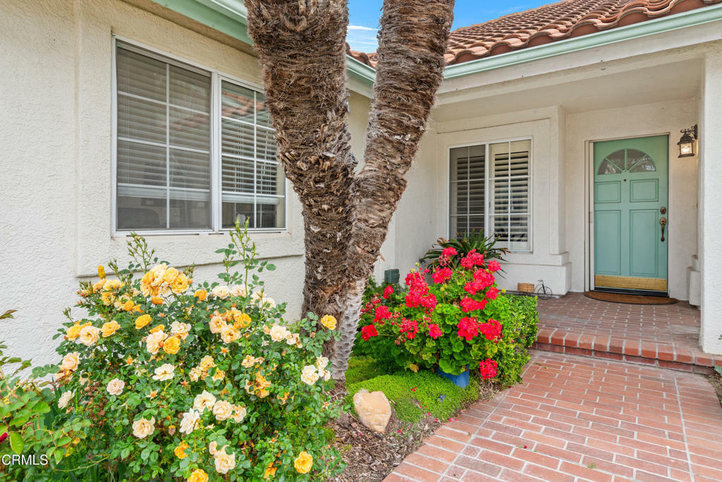 Property Photo: 1144 Oriole Circle CA 93015