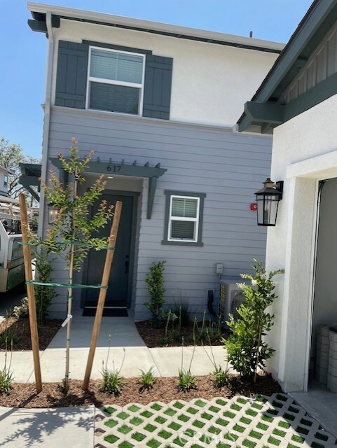 Property Photo: 617 E Walnut Avenue CA 91016
