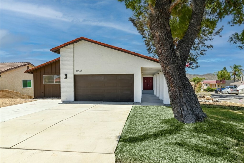 22587 Canyon Lake Dr S Drive S  Canyon Lake CA 92587 photo