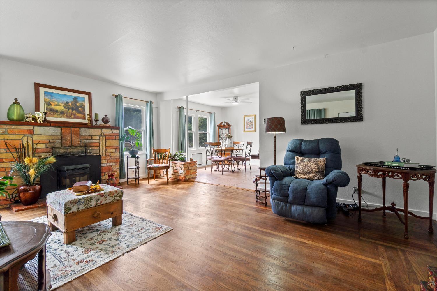 Property Photo:  700 Canal Street  CA 95667 