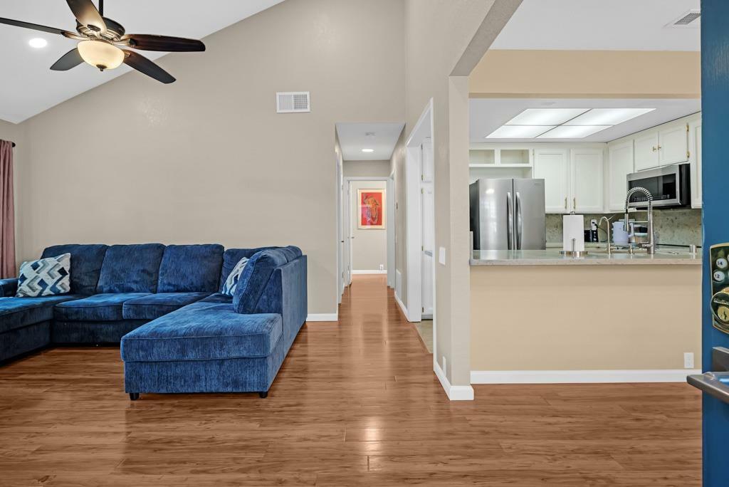 Property Photo: 2280 Hurley Way 68 CA 95825