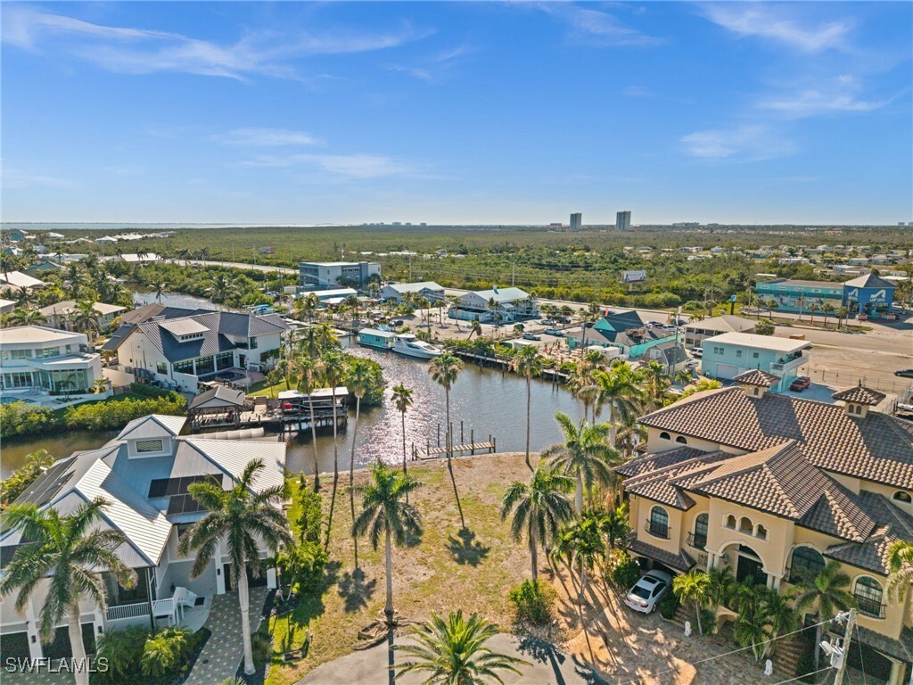 Property Photo: 17890 Grey Heron Court FL 33931
