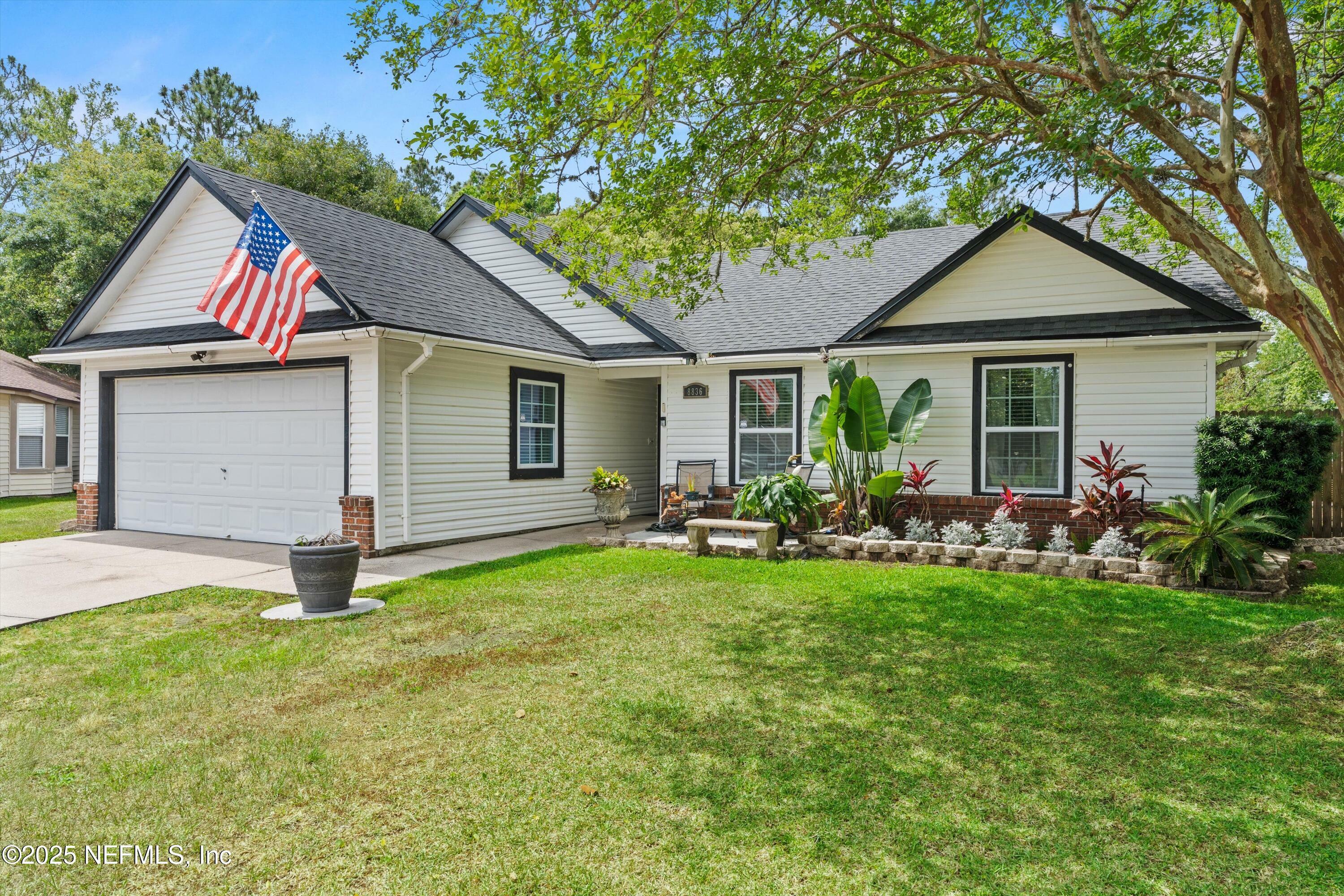 Property Photo: 8836 Fieldside Court FL 32244