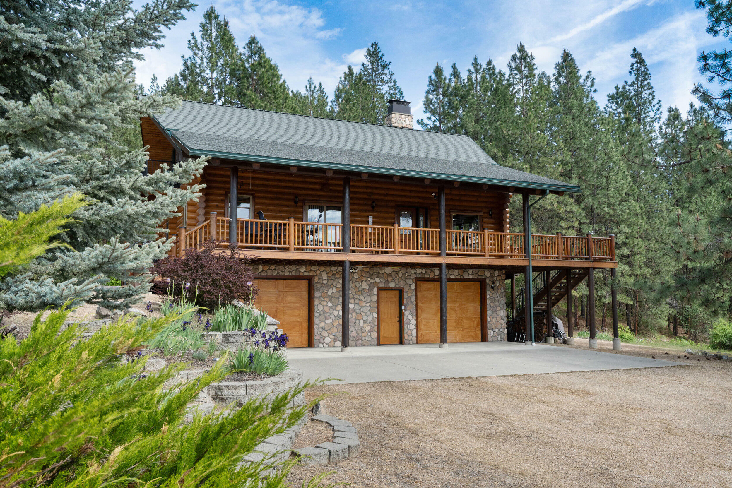 Property Photo: 3529 C Hwy 25 South WA 99131