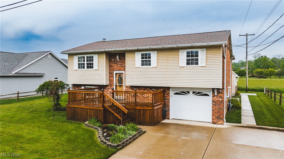 Property Photo: 216 Lincoln Drive WV 26150