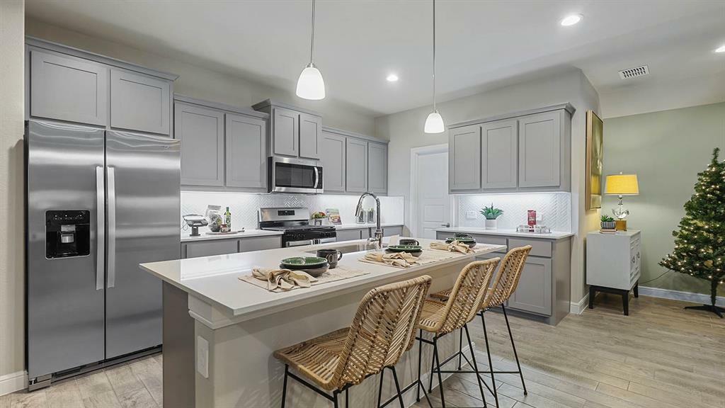 Property Photo: 1173 Keystone Drive TX 76048