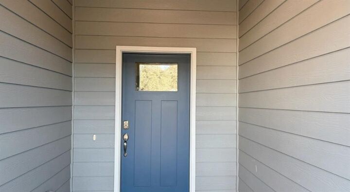 Property Photo: 1173 Keystone Drive TX 76048