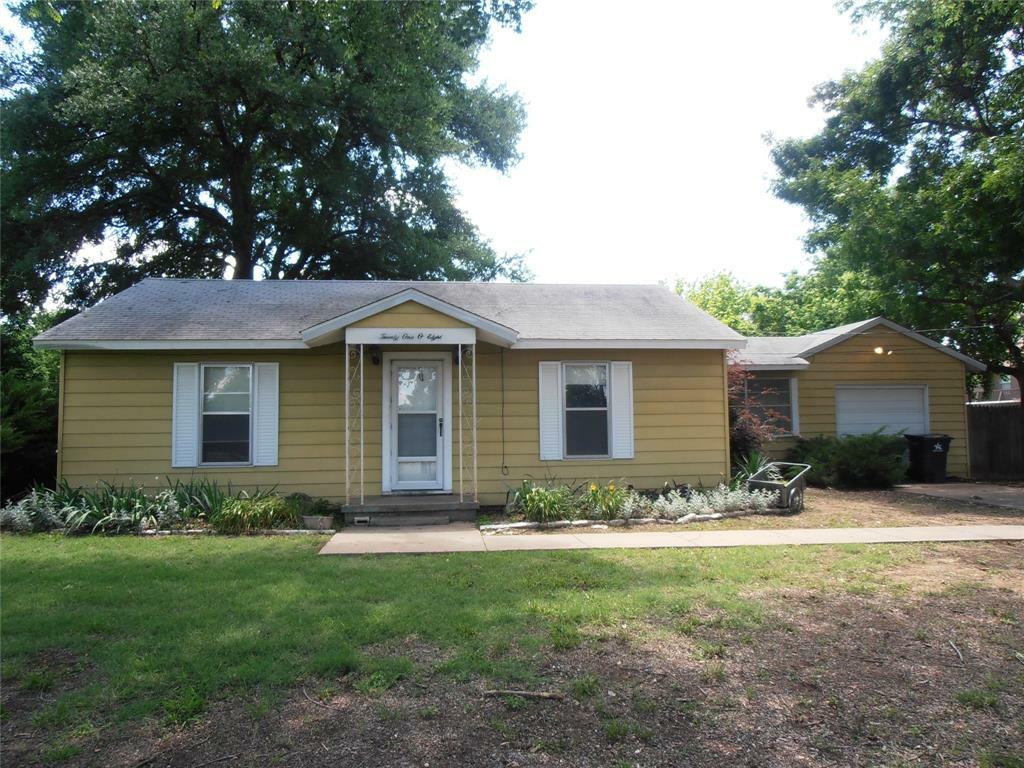 Property Photo: 2108 Norwood Lane TX 76013
