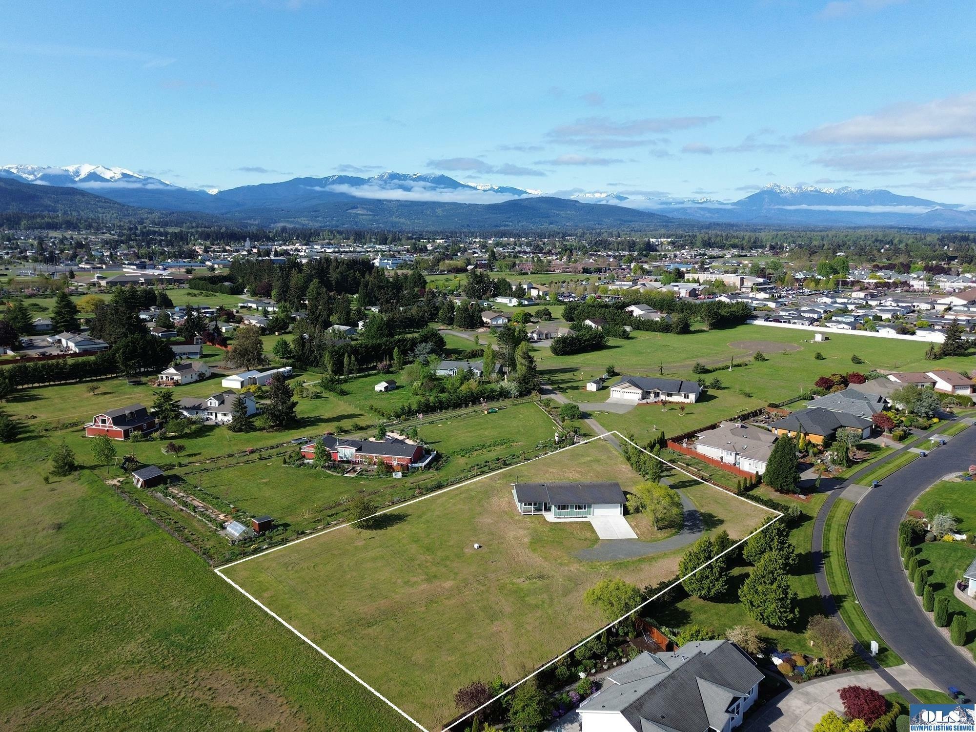 Property Photo: 980 N Beverage Street WA 98382