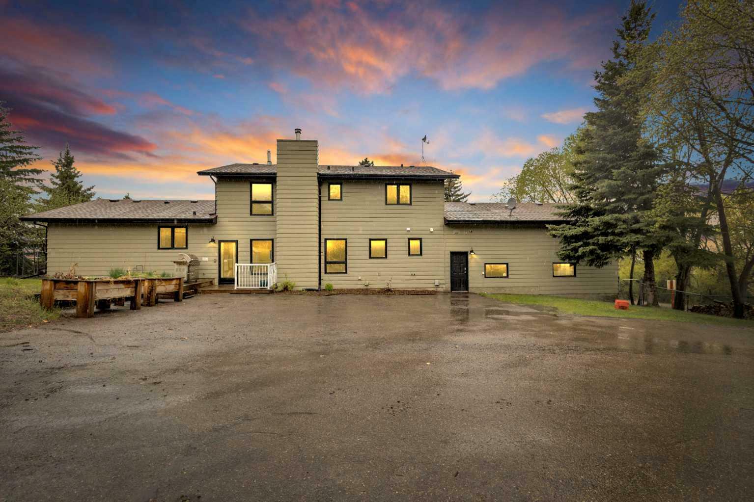 Property Photo: 37535 Range Road 265 53 AB T4E 1A7