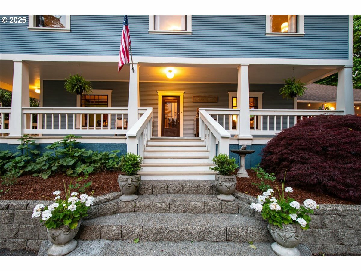 Property Photo: 863 N Shepherd Rd WA 98671