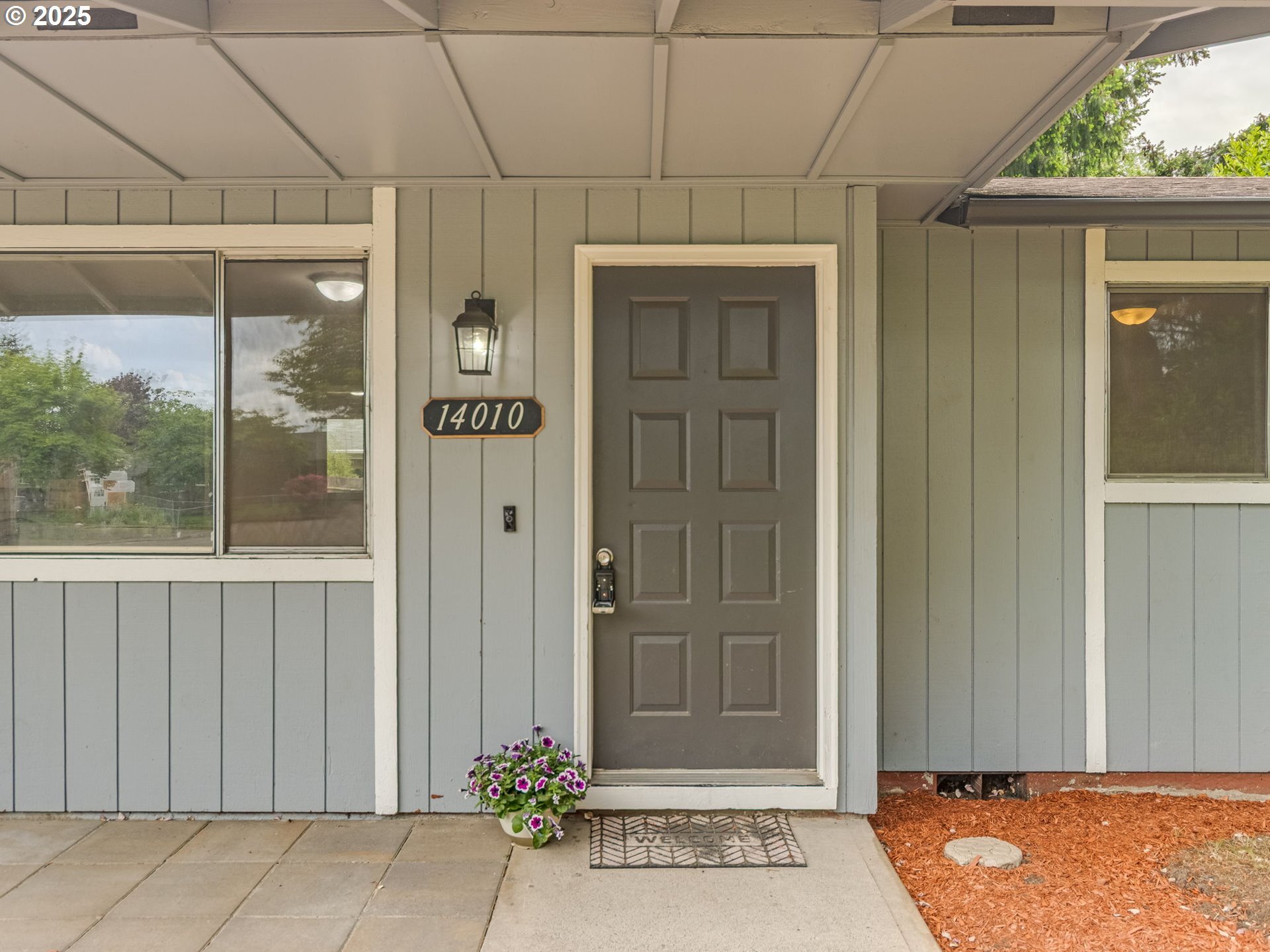 Property Photo: 14010 NE 73rd St WA 98682