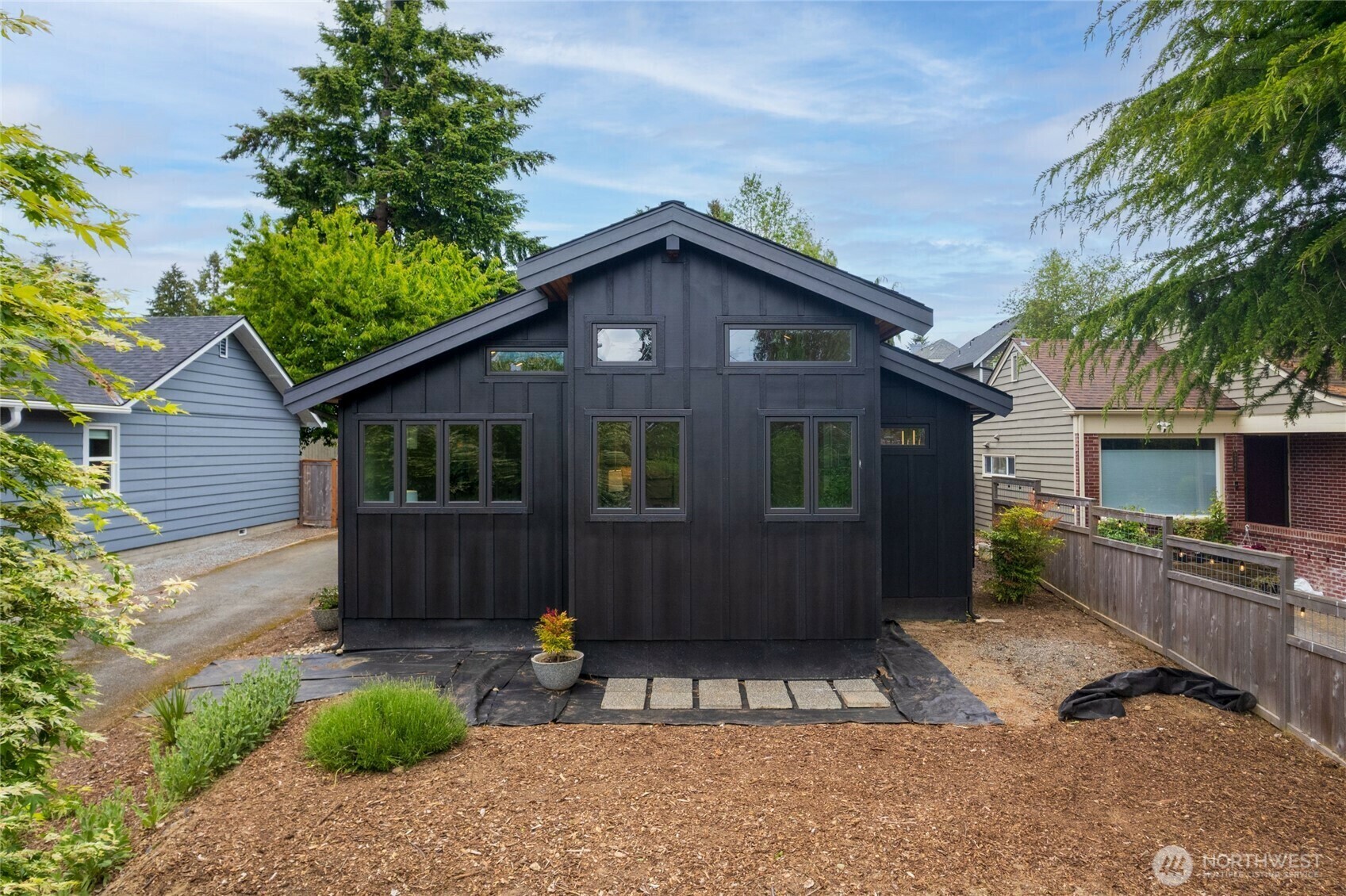 Property Photo: 3550 SW 110th Street WA 98146