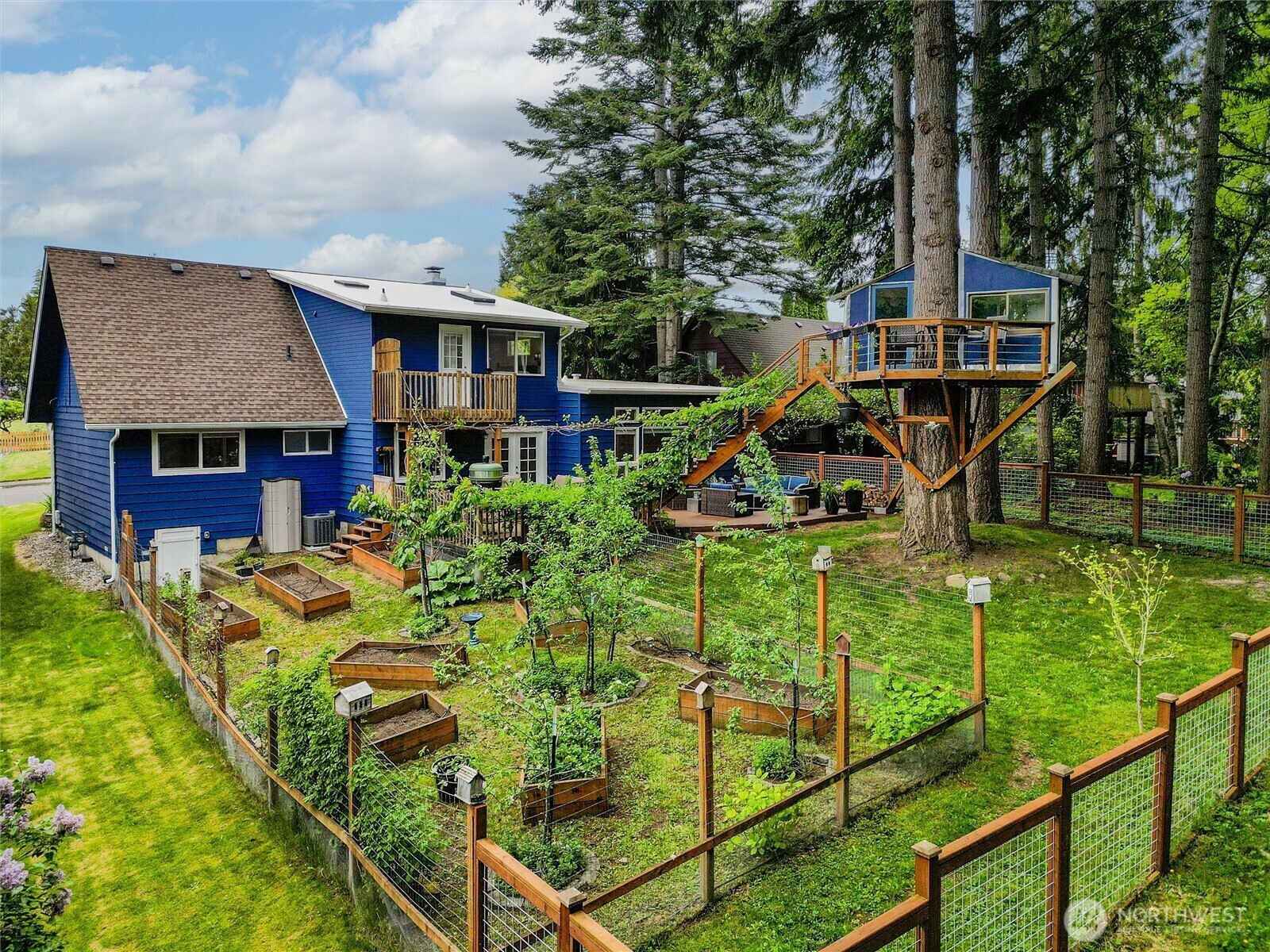 Property Photo: 1933 Lake Crest Drive WA 98229