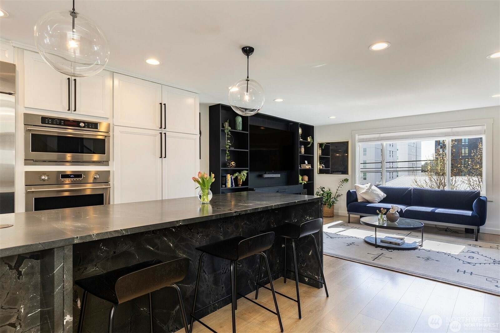 Property Photo: 1222 E Fir Street A WA 98122