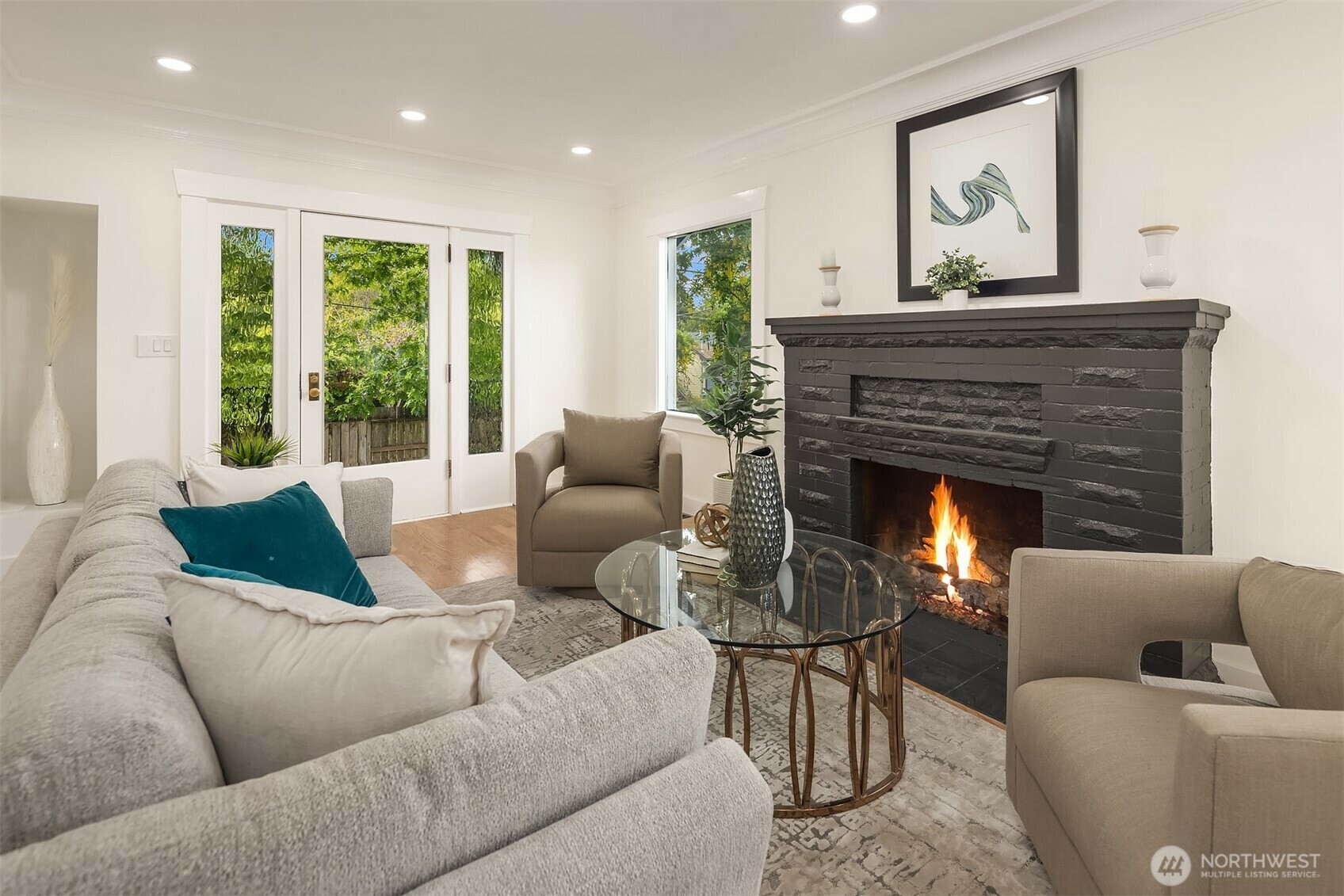 Property Photo: 907 N 80th Street WA 98103
