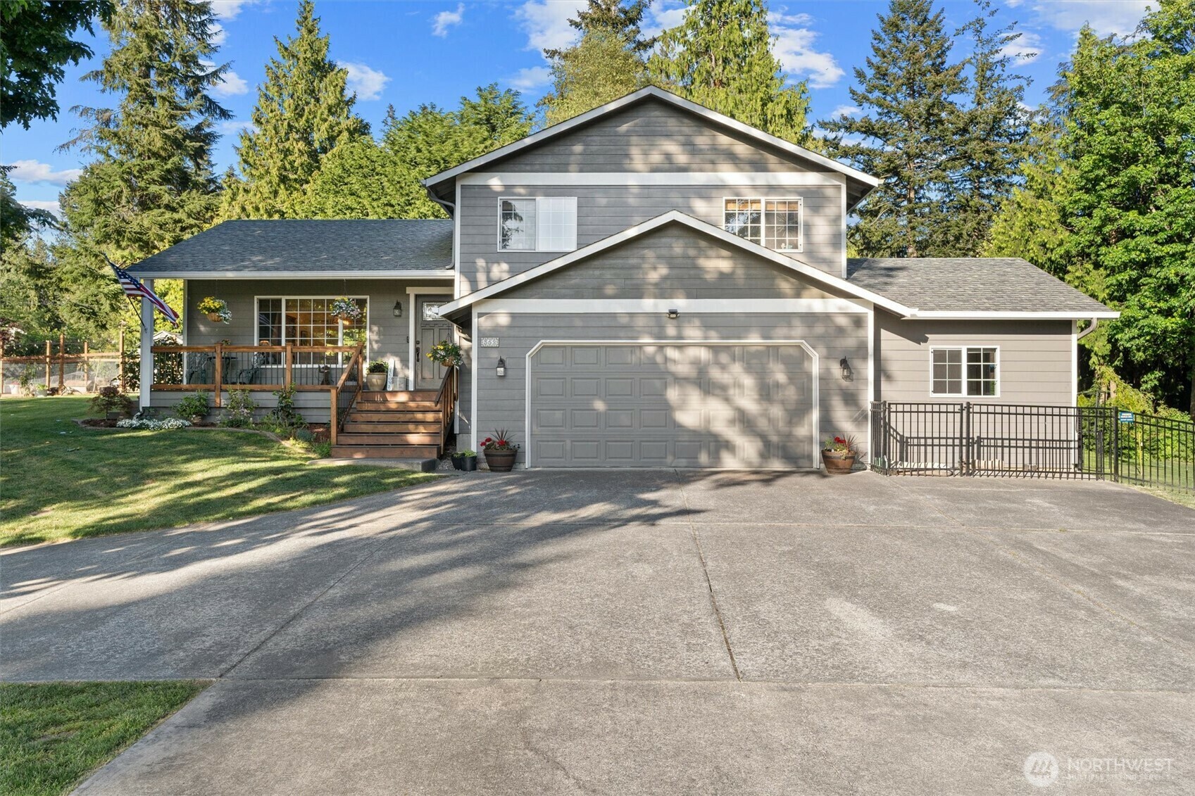 352  Grandview Avenue  Camano Island WA 98282 photo