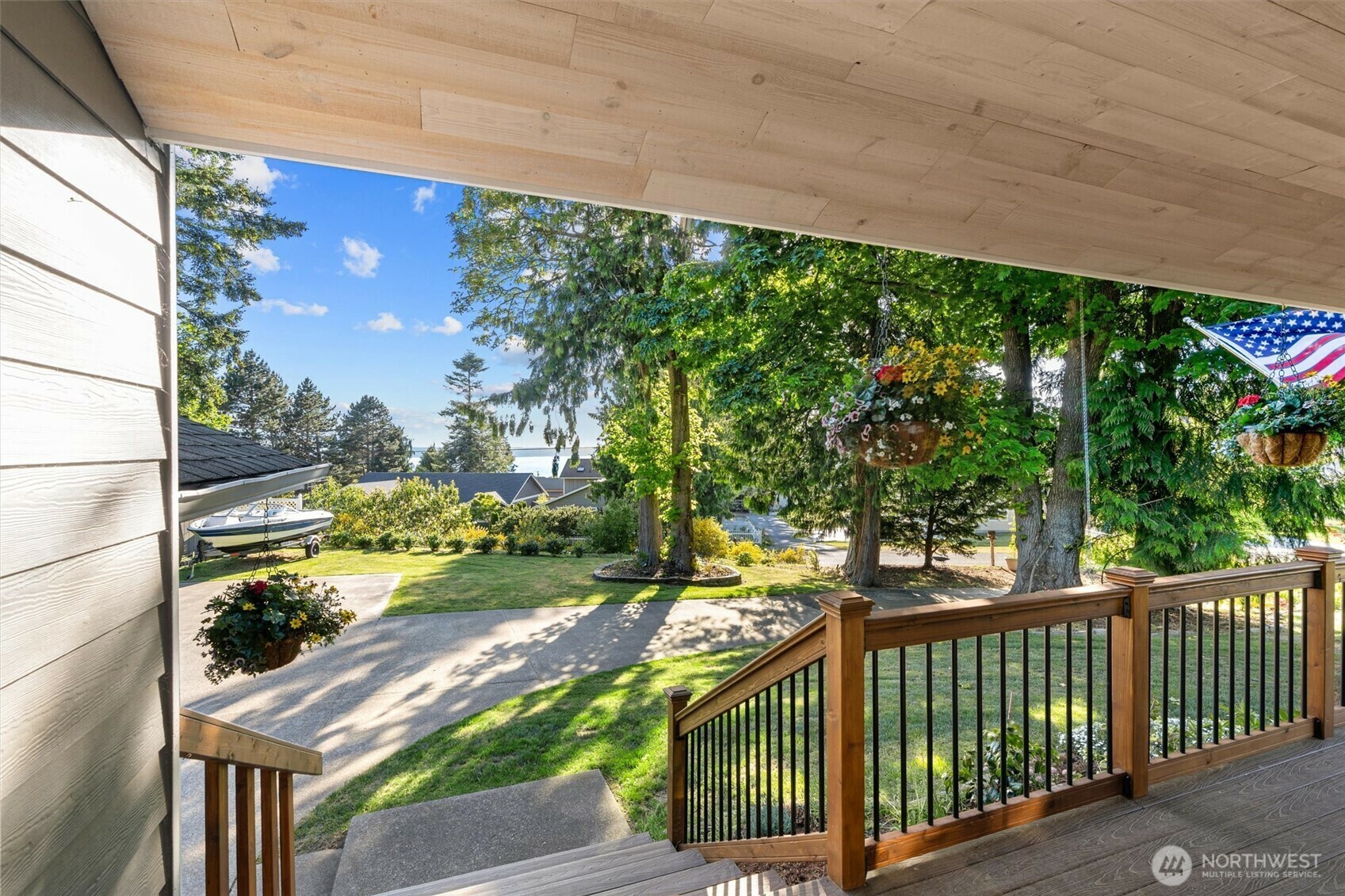 Property Photo: 352 Grandview Avenue WA 98282