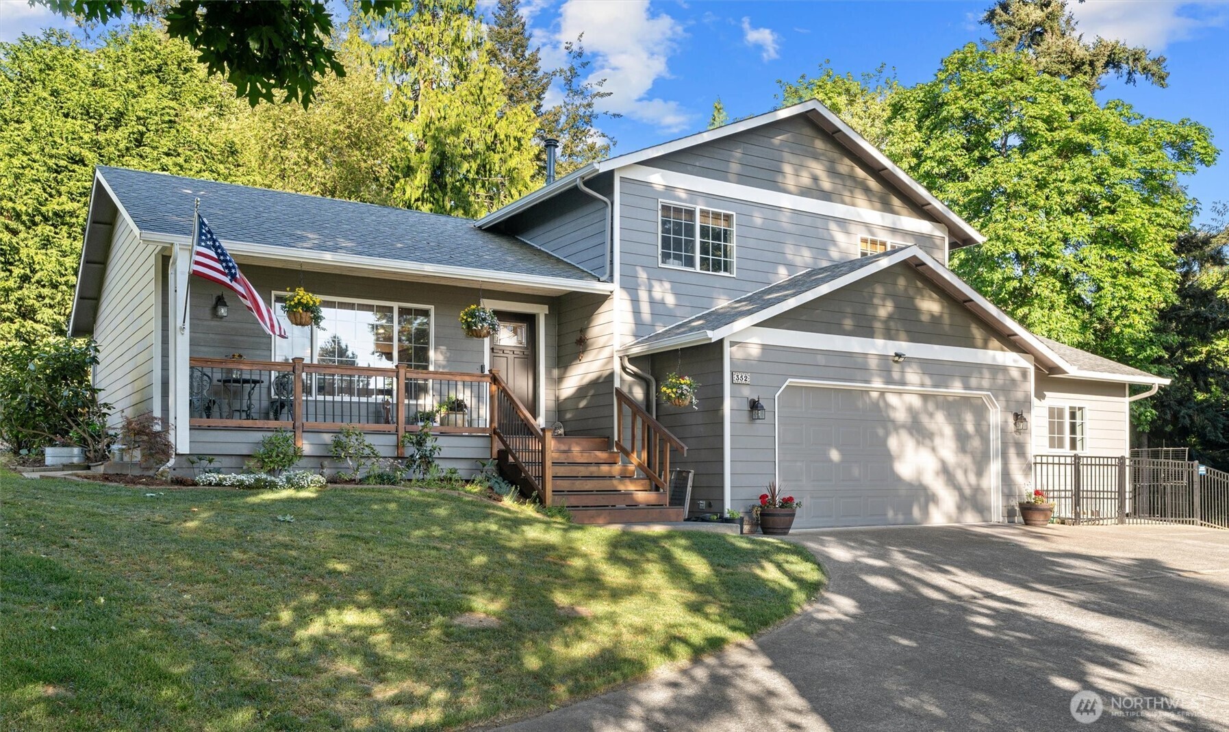 352  Grandview Avenue  Camano Island WA 98282 photo