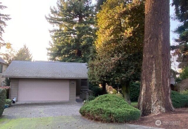 Property Photo: 719 95th Avenue NE WA 98004