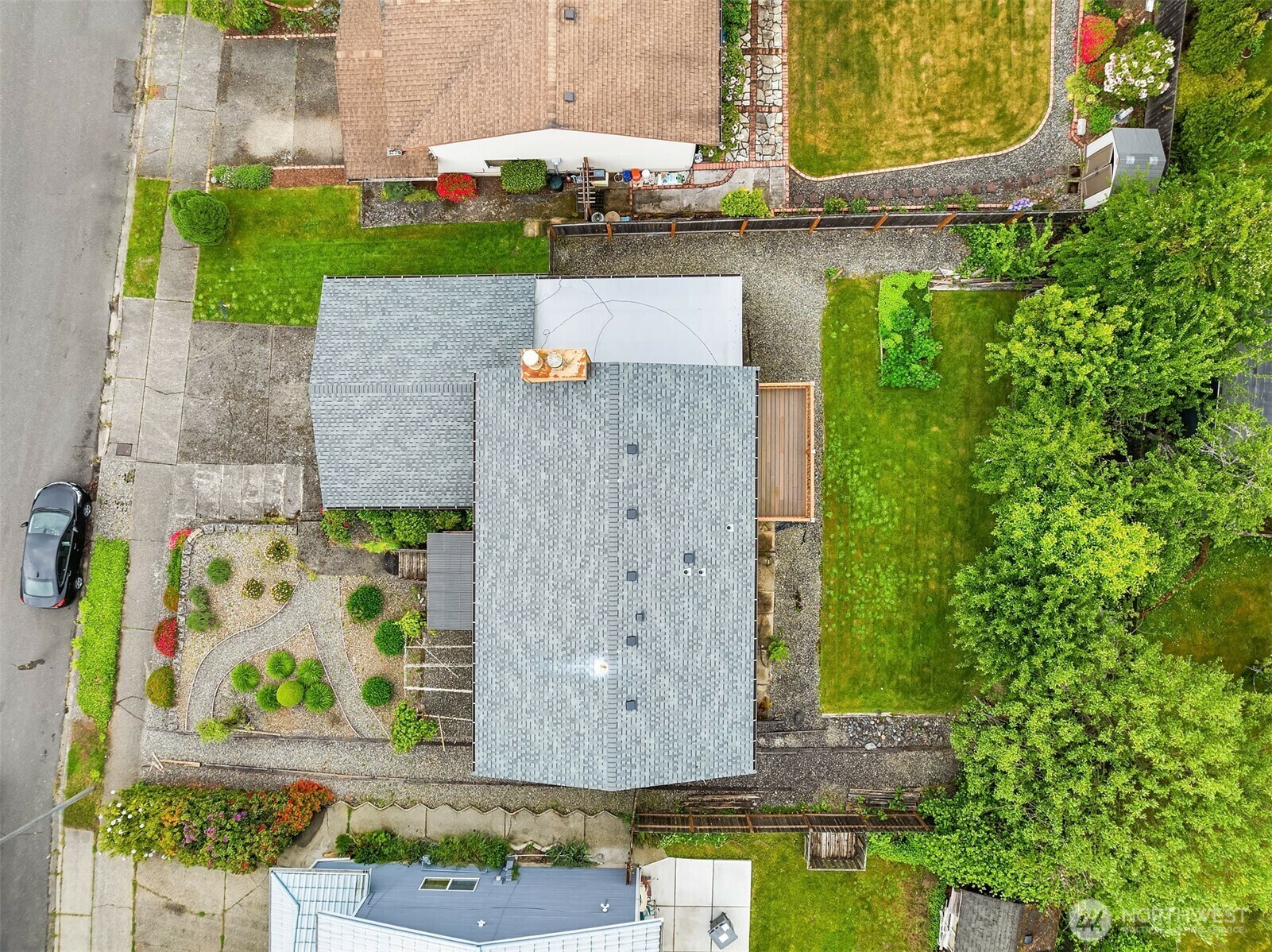 Property Photo:  3214 SE 19th Court  WA 98058 