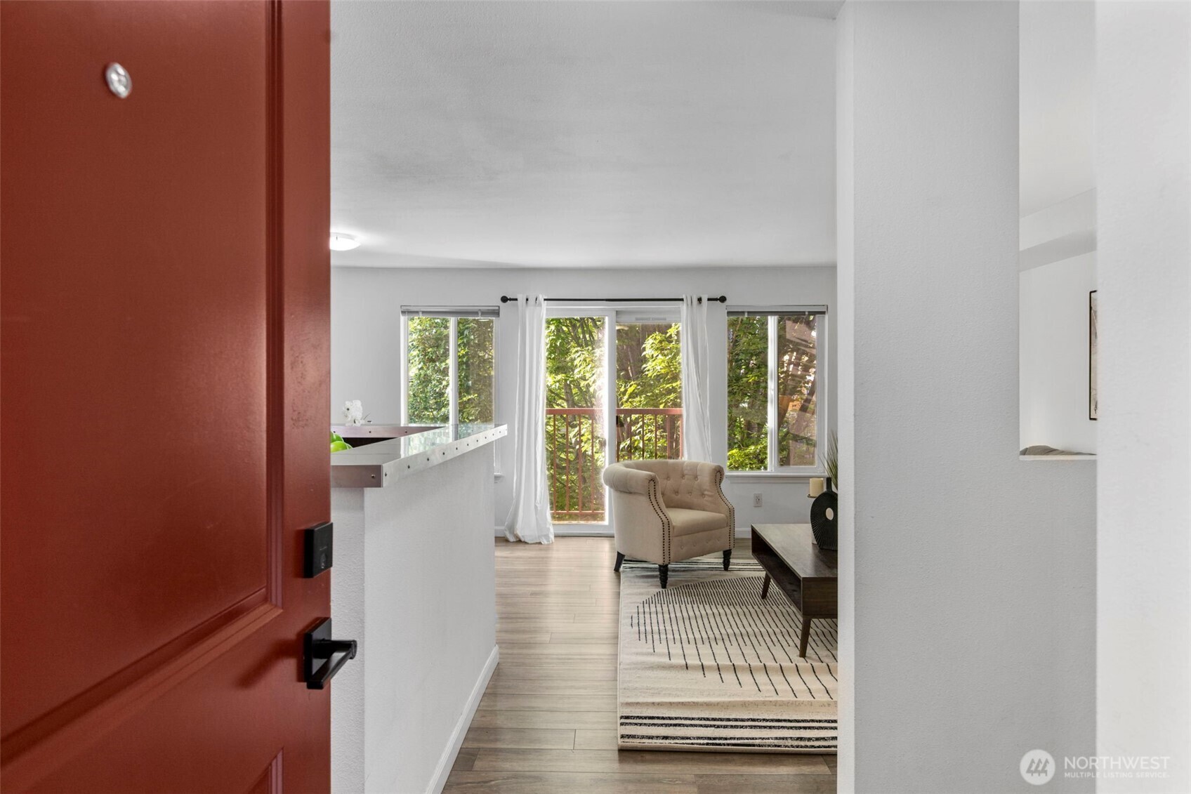 Property Photo: 3661 Phinney Avenue N 407 WA 98103