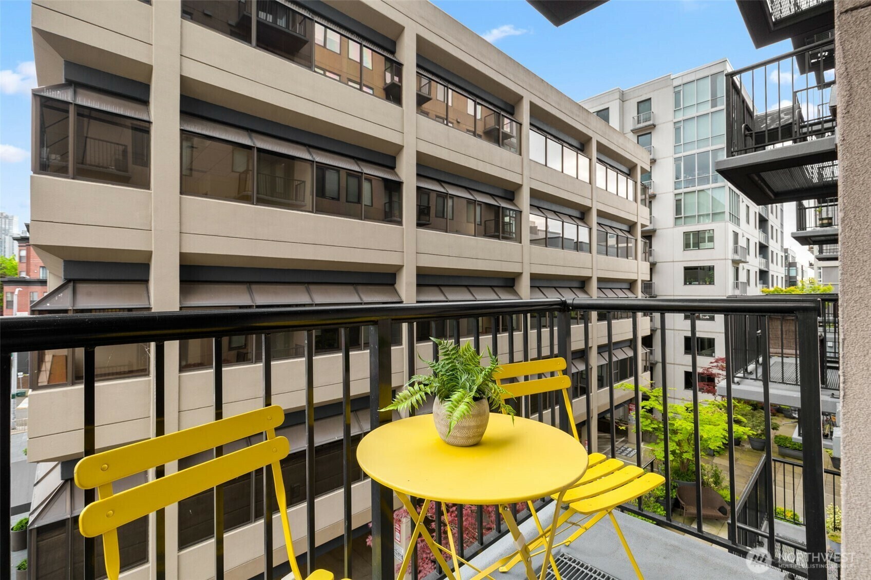 Property Photo: 2721 1st Avenue 407 WA 98121