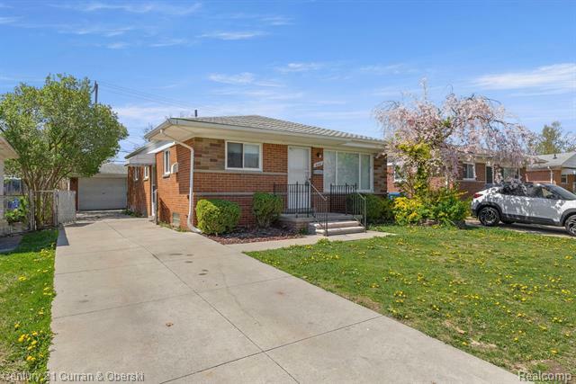 Property Photo: 6661 N Beech Daly Road MI 48127