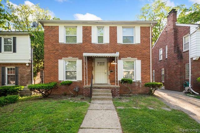 Property Photo: 18611 Pinehurst Street MI 48221
