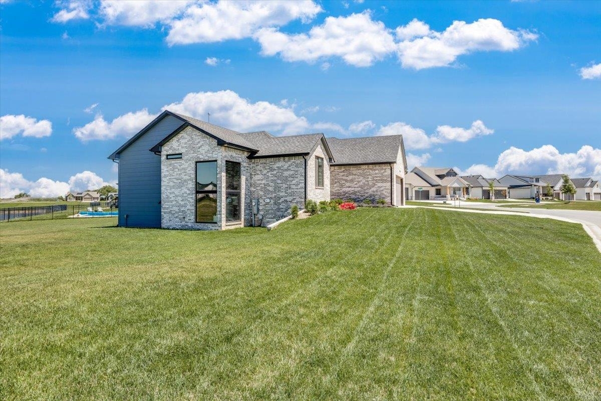 Property Photo: 9702 W Wilkinson St KS 67101