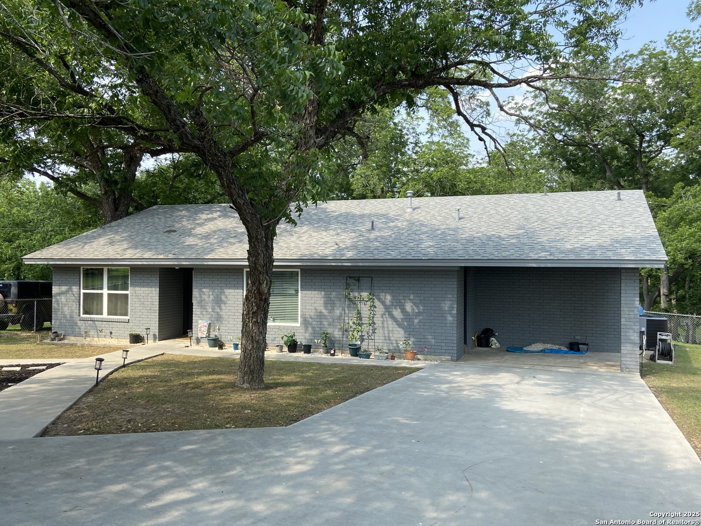 326 Riverview  McQueeney TX 78123 photo