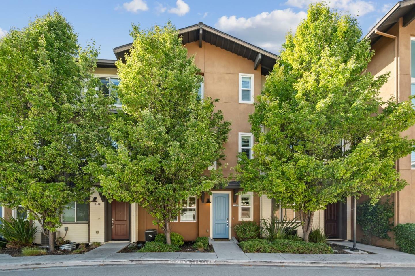 Property Photo: 2560 Saffron Way CA 94043
