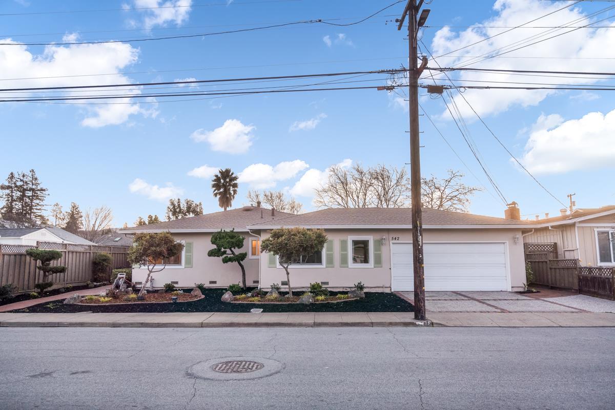 Property Photo: 542 Topaz Street CA 94062