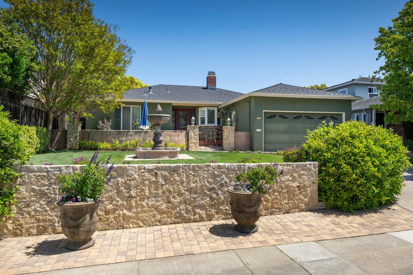 Property Photo: 501 Yale Drive CA 94402
