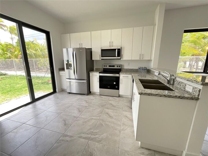 Property Photo: