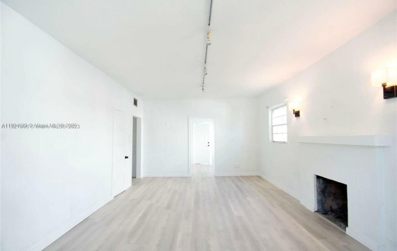 Property Photo: 3306 S Le Jeune Rd 3306 FL 33134
