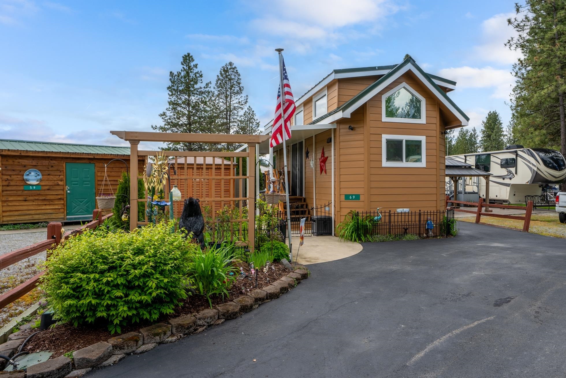 Property Photo: 69 N Tall Pine Loop WA 99180